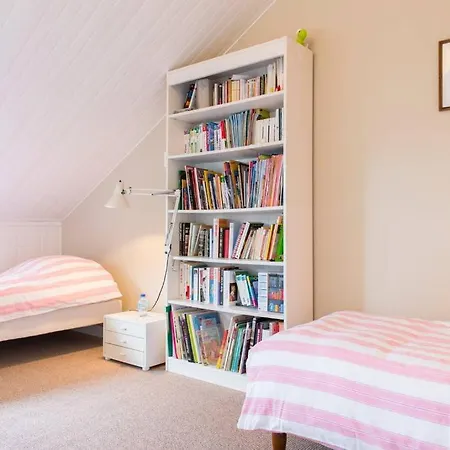 Saint Donatien לינה וארוחת בוקר 3*